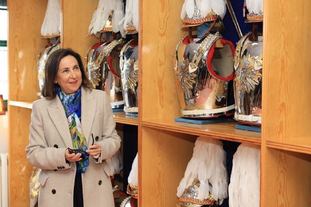 La ministra de Defensa visita la sede de la Guardia Real - 1, Foto 1