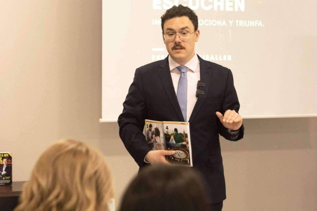 ¿Dónde encontrar un curso oratoria en Madrid? Fernando Miralles tiene una de las mejores propuestas - 1, Foto 1