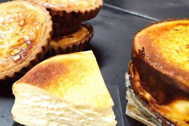 Para todas las personas que visitan San Sebastián, el Pastel Vasco y la tarta de queso de Pastelería Oiartzun son un imprescindible - 1, Foto 1