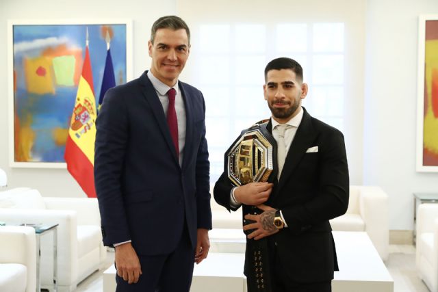 Pedro Sánchez recibe al campeón de la UFC en la categoría de peso pluma, Ilia Topuria Foto: Moncloa/Jorge Villar, Foto 1