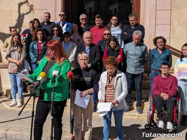 Se da lectura al Manifiesto Institucional con motivo del Da Mundial de las Enfermedades Raras que se celebra cada 29 de febrero - 9