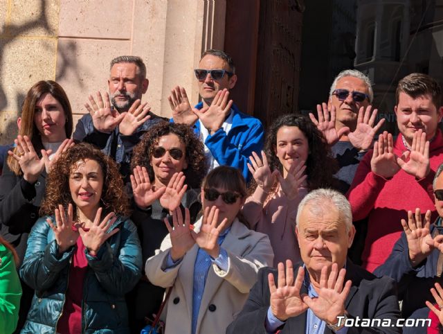 Se da lectura al Manifiesto Institucional con motivo del Da Mundial de las Enfermedades Raras que se celebra cada 29 de febrero - 23