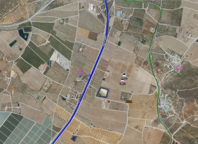 Un tractorista gravemente herido al volcar su vehículo, en Puerto Lumbreras - 1, Foto 1