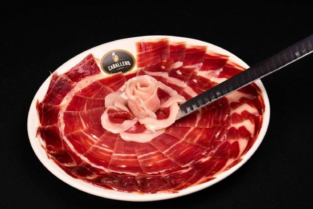 El Superior Taste Awards 2024 premia el jamón de bellota 100% ibérico de Jamones Caballero - 1, Foto 1