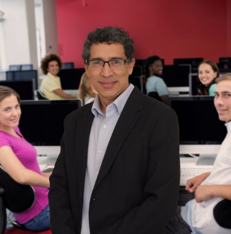 Rendo Salazar: transformando el destino de los jóvenes a través del Coaching Vocacional con Como Pez en el Aula - 1, Foto 1