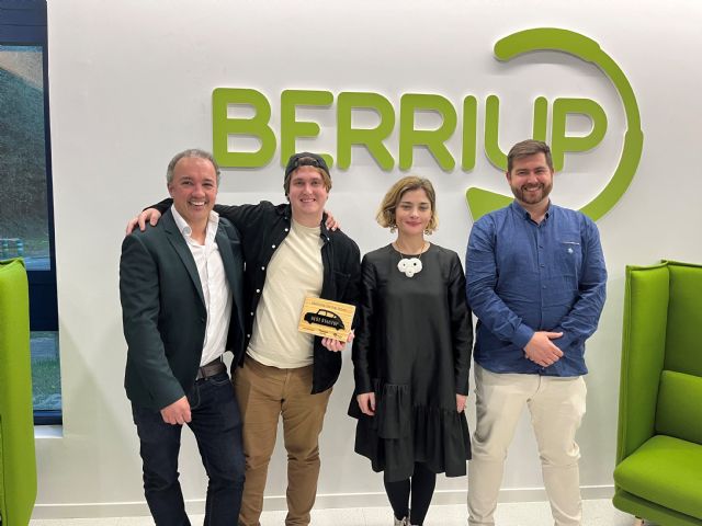 Motmo.pro gana Venture on the Road Donostia, organizado por BStartup de Banco Sabadell, SeedRocket y Wayra - 1, Foto 1