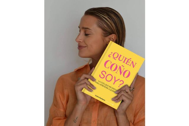 Corina Randazzo que está causando furor en redes es ´¿Quién coño soy?´ - 1, Foto 1