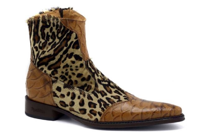 Pepe Milán ofrece un amplio catálogo de zapatos y diferentes accesorios - 1, Foto 1