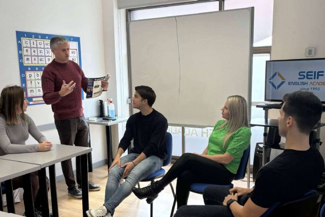 El 66 % de los españoles estudia inglés solo por el título oficial - 1, Foto 1