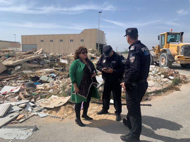 El Ayuntamiento de San Javier intensifica la vigilancia contra los vertederos ilegales - 1, Foto 1