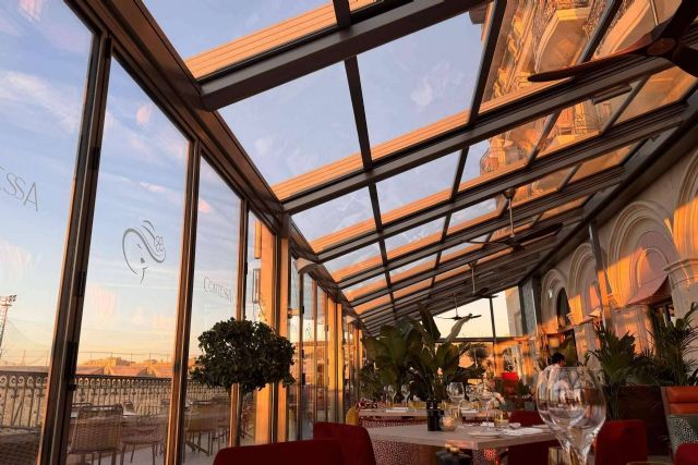 Sistemas de cerramiento y protección solar; el desarrollo, fabricación y distribución de Airclos - 1, Foto 1