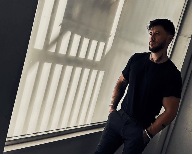 Niza de Rubio se sincera y muestra su esencia como escritor y como persona en ‘Mala época para enamorase’ - 1, Foto 1