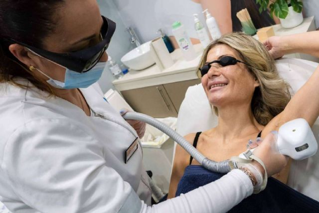 Adiós al vello corporal con la depilación láser de 360Clinics - 1, Foto 1