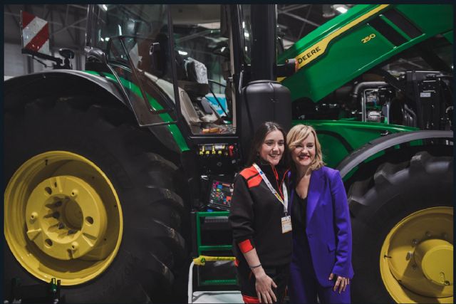 Pilar Alegría visita Spainskills 2024 - 1, Foto 1