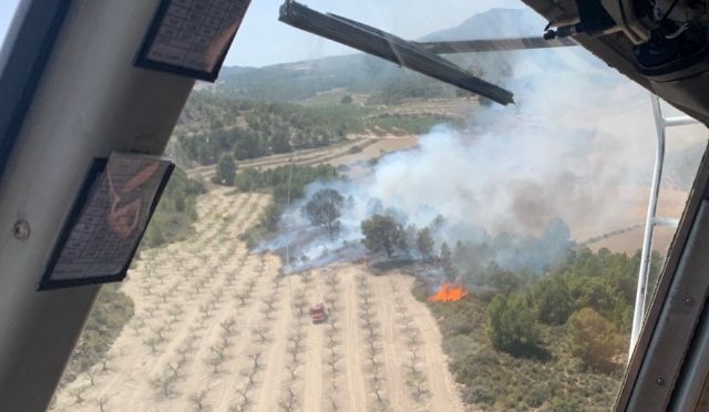 Controlado el incendio forestal de Moratalla Moratalla