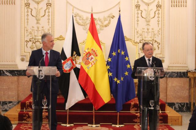 Torres expresa el compromiso del Gobierno de España con Ceuta para seguir avanzando en el Plan Integral - 1, Foto 1