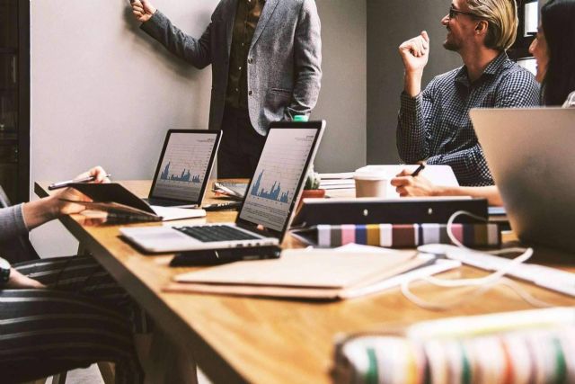 Servicios de diseño gráfico y marketing de la mano de Ernest Carballido - 1, Foto 1