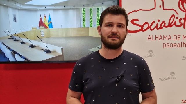 El PSOE exige al Gobierno de PP, Vox y Alhama@Una que vuelva a poner en funcionamiento el taxi a las pedanas, Foto 1