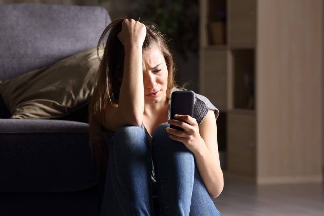 Los psicólogos advierten de que el uso excesivo de la tecnología pone en riesgo la salud mental - 1, Foto 1