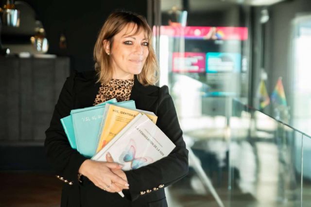 Femivoz sobre la importancia de optar por una feminización de la voz - 1, Foto 1