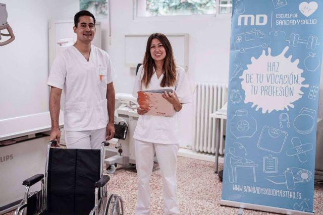 En los próximos 2 años se jubilarán más de 40.000 funcionarios de sanidad. Es el momento de empezar a opositar - 1, Foto 1