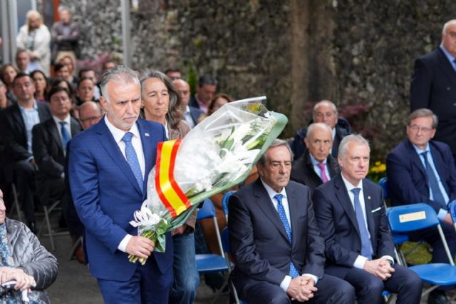 Torres asiste a los actos de conmemoración de los 87 años del bombardeo de Gernika-Lumo, que ya tiene la consideración de Lugar de Memoria - 1, Foto 1
