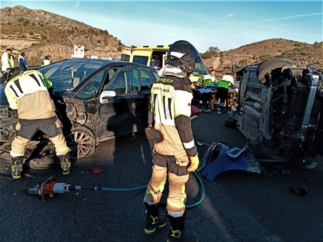 Dos heridos en un accidente de tráfico ocurrido en la autovía A-7, a su paso por Santomera - 1, Foto 1