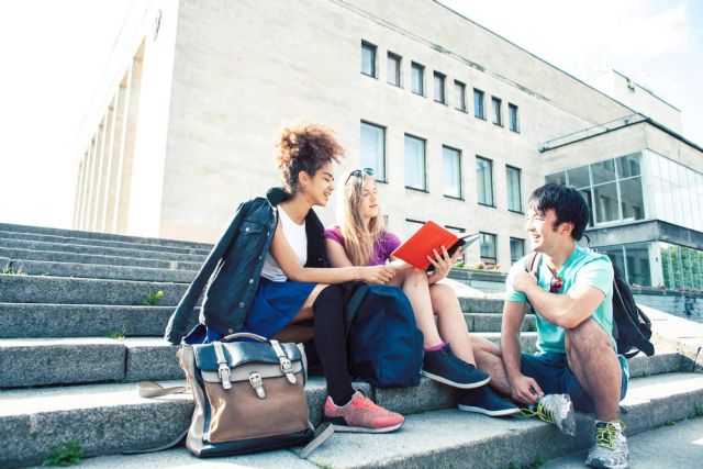 Legaliza tu Título acelera la legalización de títulos universitarios y estudios propios - 1, Foto 1