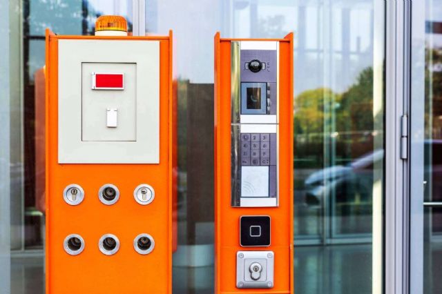 ERM Telecomunicaciones destaca con la instalación de porteros automáticos y videoporteros en Madrid - 1, Foto 1