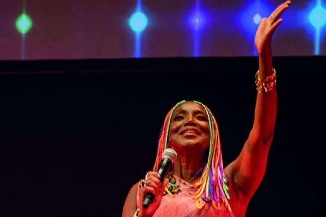 La emblemática artista Lucrecia entregará un nuevo galardón con su nombre en la décima edición de los Premios Latino - 1, Foto 1