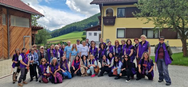 Mujeres de FADEMUR durante la visita a Schrammelhof - 1, Foto 1