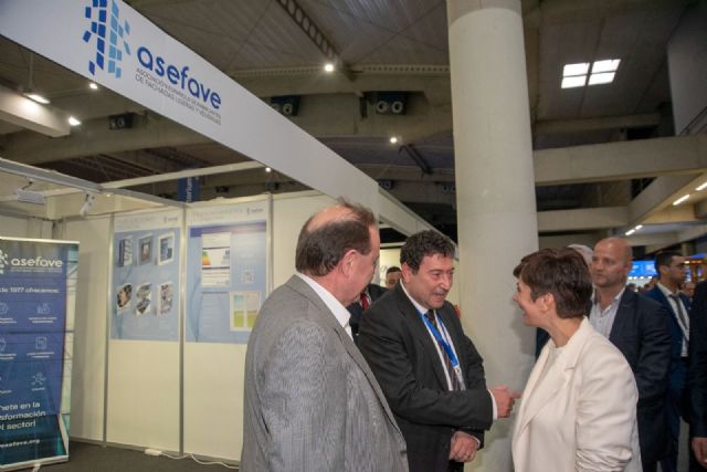 ASEFAVE ofrece a la ministra de Vivienda su colaboración - 1, Foto 1