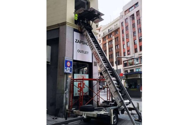 Mudanzas Crespo combina tecnología y máxima seguridad en su servicio de alquiler de grúa elevadora para mudanzas - 1, Foto 1