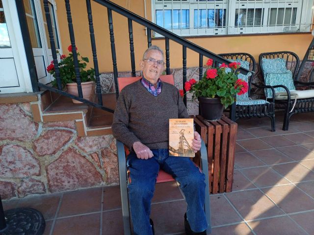 Higinio Aira García publica ‘El legado de un minero’, un libro autobiográfico que muestra la historia de los últimos mineros de Asturias - 1, Foto 1