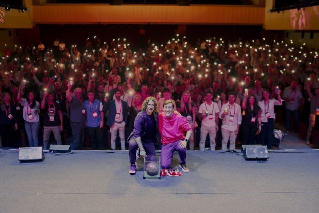 Carles Puyol recibe el ´Balón de la Calle´ en homenaje a su trayectoria durante el VTEX CONNECT EUROPA - 1, Foto 1