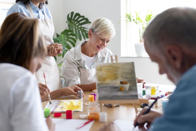 Lepant Residencial y Ronda de Dalt Residencial, pioneros en atención gerontológica con arteterapia - 1, Foto 1
