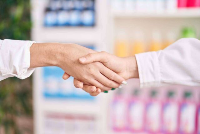 Acompañamiento en la compraventa de farmacias con Confiafarma - 1, Foto 1