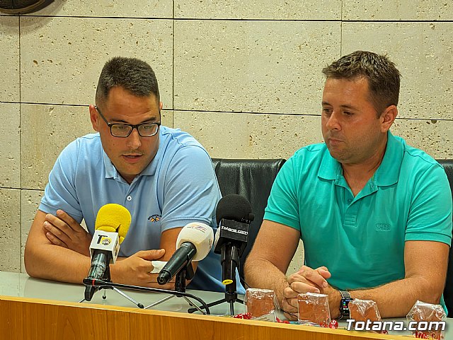 Realizan una recepcin institucional a los tres totaneros Campeones del Mundo Mar Costa de Clubes de Pesca - 9