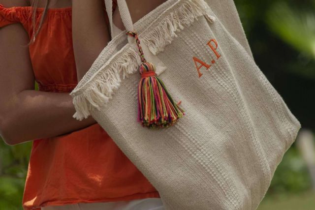 Bolsos shoppers personalizados, la nueva tendencia artesanal que conquista la moda - 1, Foto 1