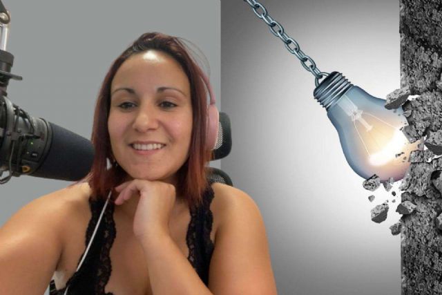 Más allá del estereotipo, ´La maternidad no es color de rosa´, un podcast de Carol Del Pozo - 1, Foto 1