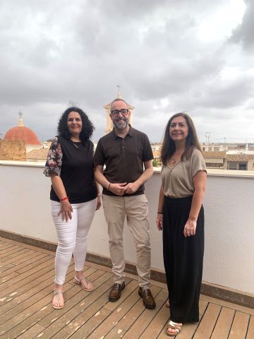 Los alumnos de los talleres de pintura, danza y teatro muestran lo aprendido a lo largo del curso - 1, Foto 1