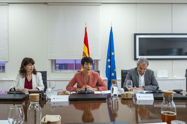 El Gobierno anuncia que las oficinas de la Seguridad Social serán puntos violeta de atención a las víctimas de violencia de género - 1, Foto 1