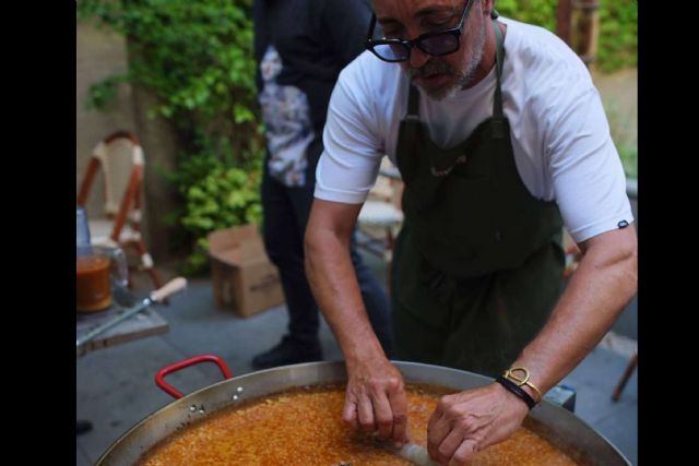 ¡La Paella de carabineros conquista los paladares de los neoyorquinos! Edu Torres y José Andrés Revolucionan la Gran Manzana - 1, Foto 1