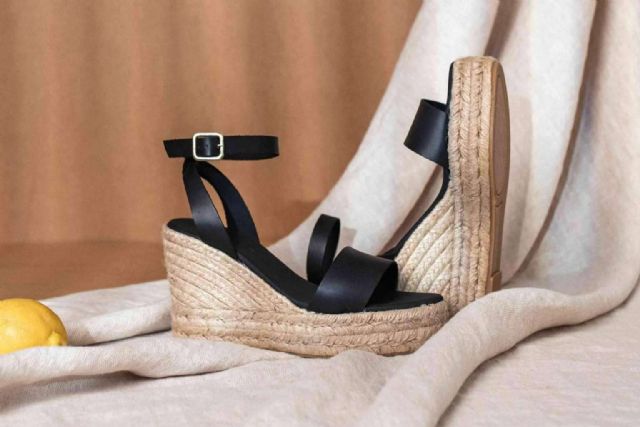 Kovan 1924 Lanza su Nueva Colección - 1, Foto 1