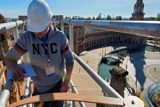 Sumiserán S.L fabrica piezas para la restauración del patrimonio en la plaza de España de Sevilla - 1, Foto 1