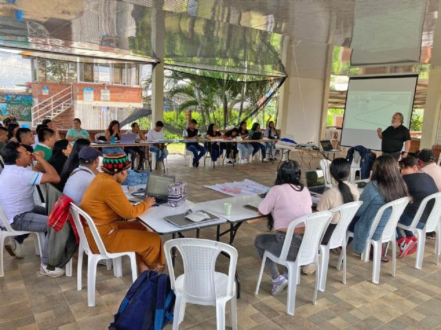 Lorra lleva su experiencia a Colombia - 1, Foto 1