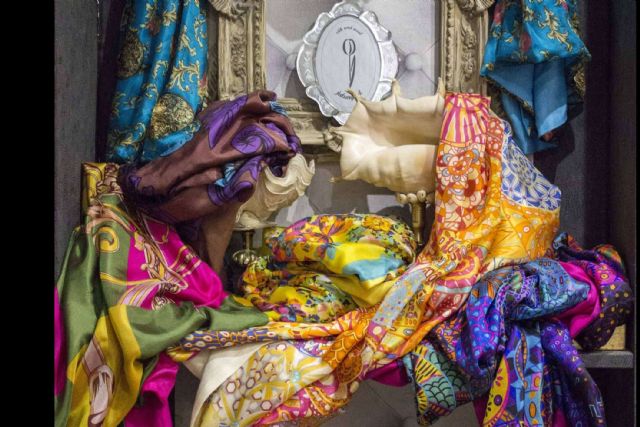 Tienda online especializada en la venta de kimonos a medida, fulares y pañuelos de seda y bufandas de mujeren Zaragoza - 1, Foto 1