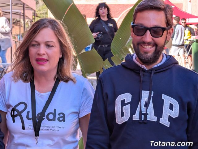 La consejera Rubira asiste a la Feria 