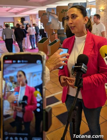 La consejera Rubira asiste a la Feria 