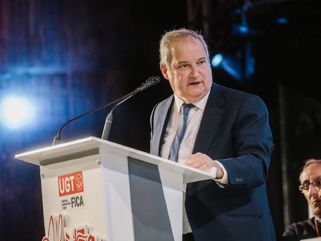 Hereu anuncia que en 2025 el Gobierno aportará 600 millones a la industria electrointensiva para compensar las emisiones de CO2, el doble que en 2024 - 1, Foto 1